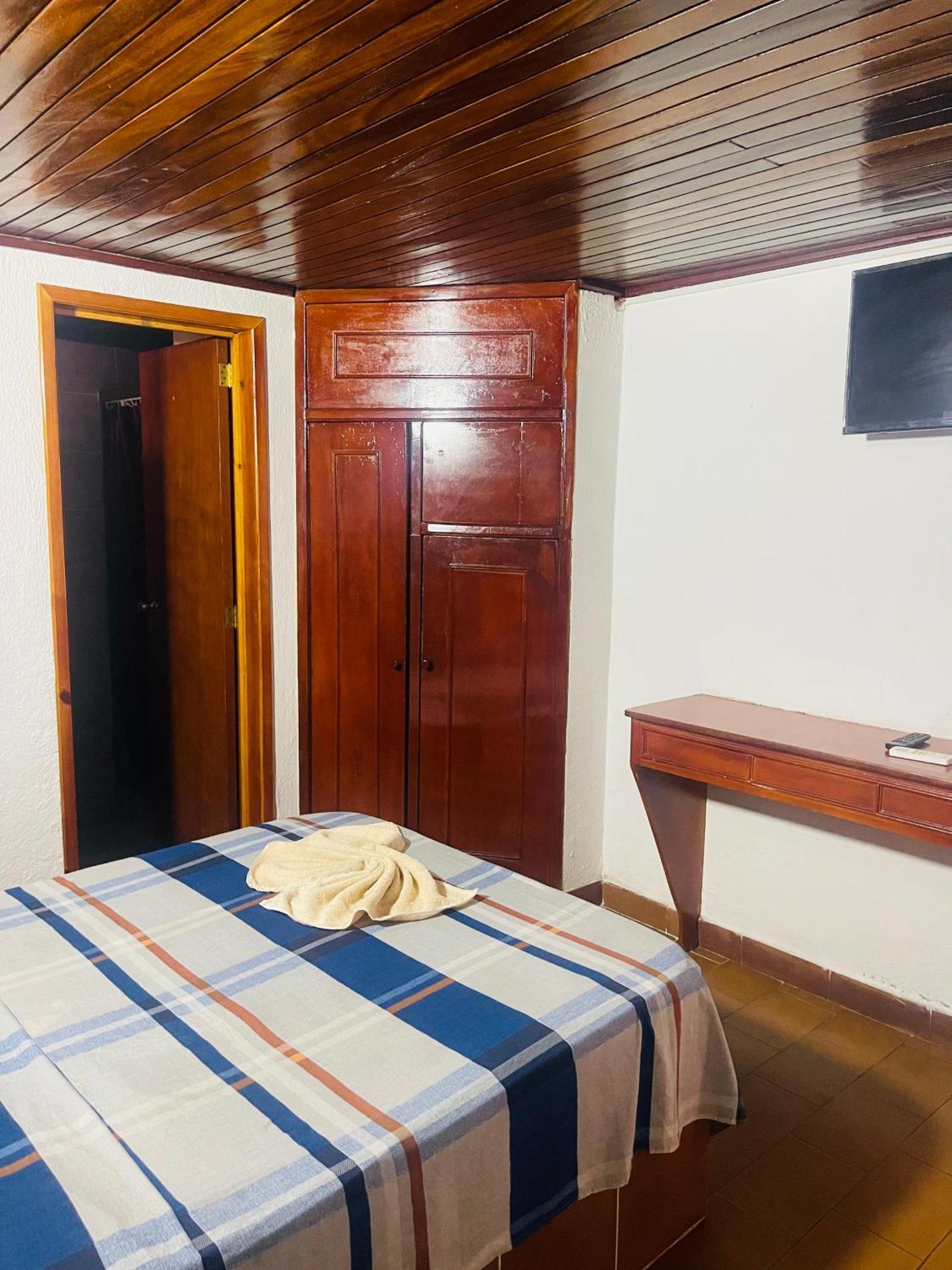 Hotel Brisas Del Mar 2022 Catia La Mar エクステリア 写真