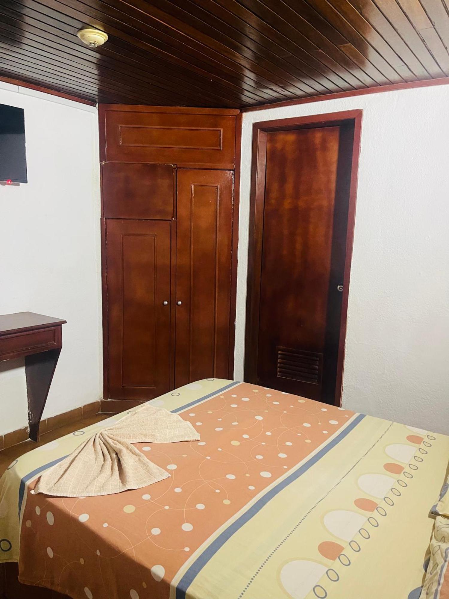 Hotel Brisas Del Mar 2022 Catia La Mar エクステリア 写真